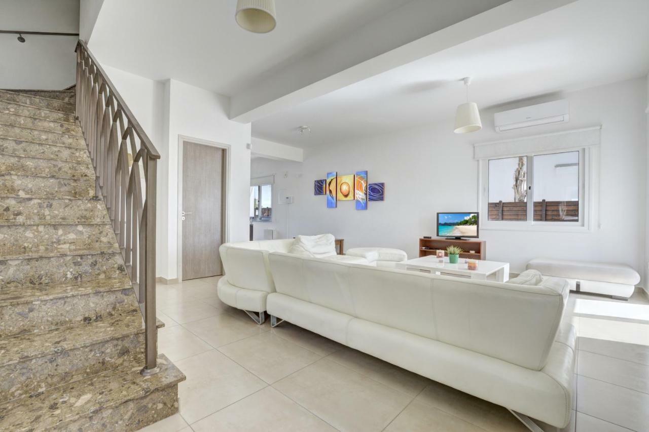 Nissi Villa Gintare Ayia Napa Exterior photo